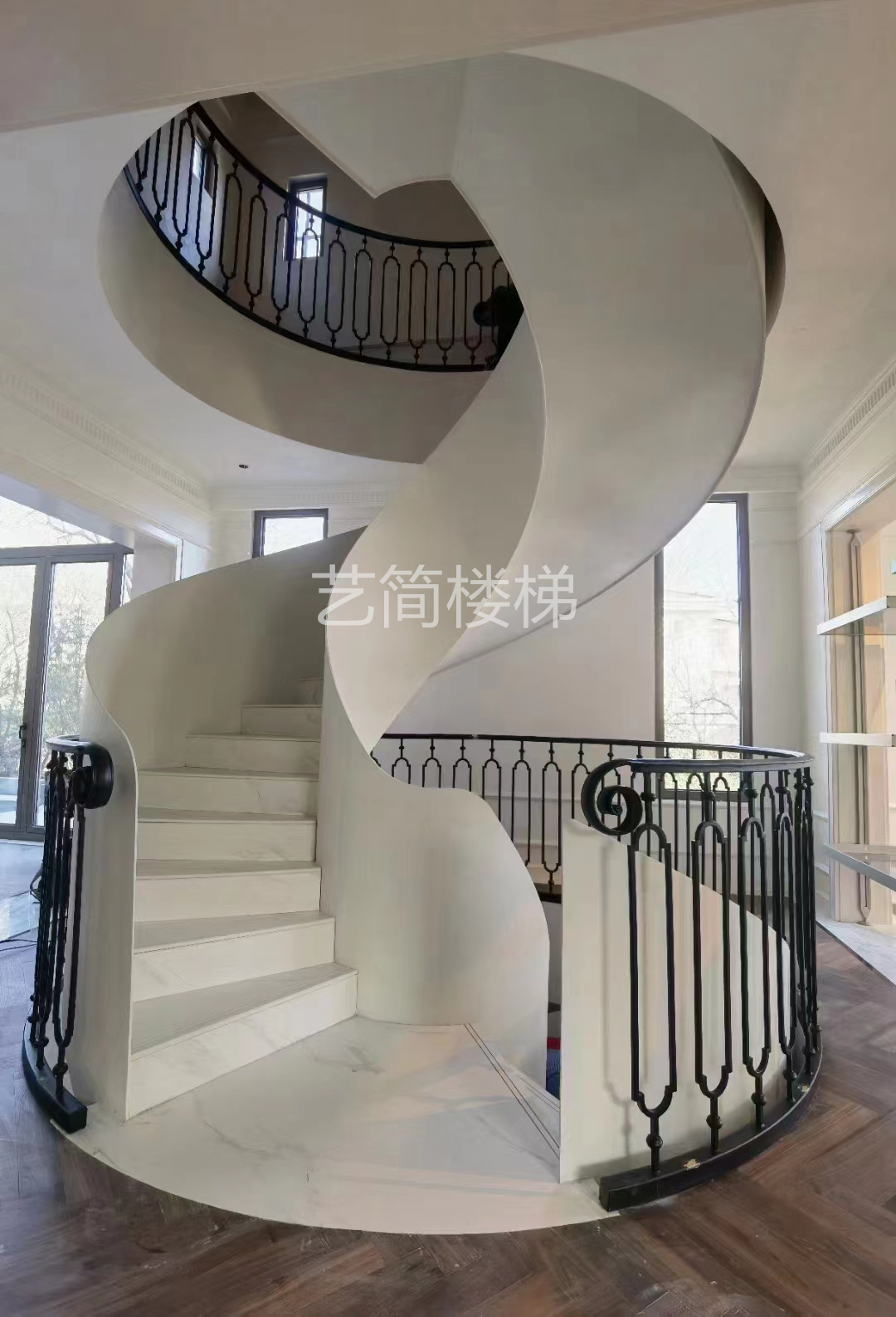 弧形楼梯