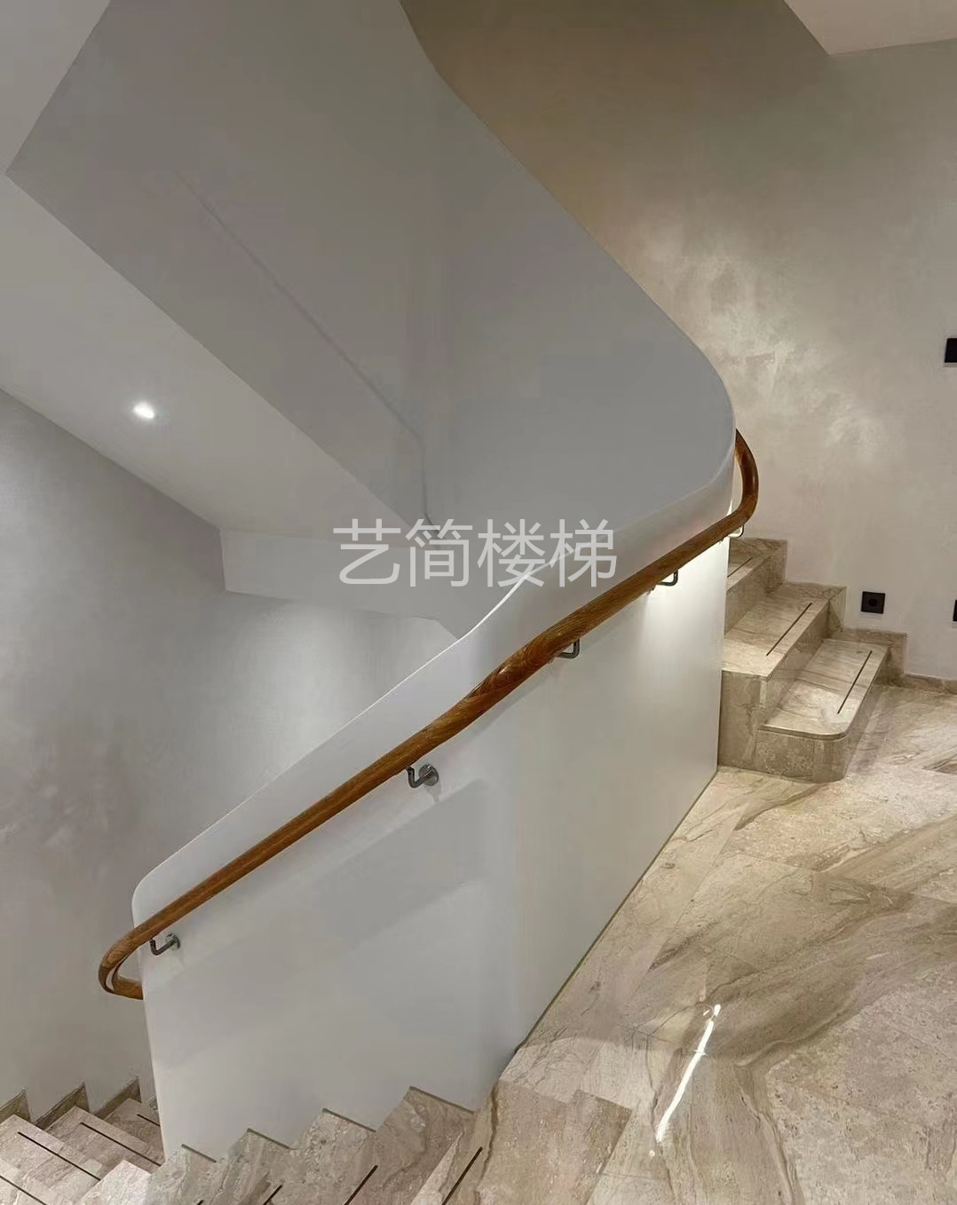 直楼梯